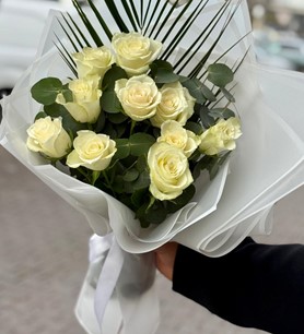 10 beyaz gül, ithal beyaz gül buketi, Athena beyaz gül, Alti