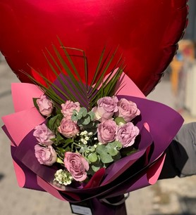 10 Lila Gül ve Kalp Balon