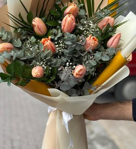 somon lale buketi, 10 dal lale, canlı lale siparişi