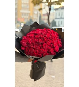 101 kırmızı gül, siyah paket gül, romantik çiçek