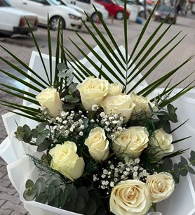 ithal beyaz gül, beyaz gül buketi, 11 gül buketi