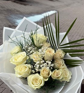 ithal beyaz gül, beyaz gül buketi, 13 gül buketi