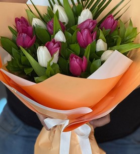 15 beyaz mor lale, karma lale buketi, lale siparişi