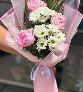 3 Pembe Şakayık Papatya Buketi