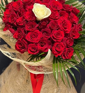 Kırmızı gül buketi, abaka paket çiçek, 41 gül tasarımı