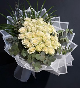 51 Beyaz Gül Buketi