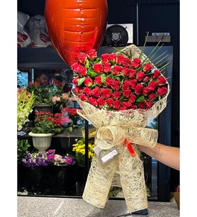 51 Gül Abakalı ve Kalp Balon