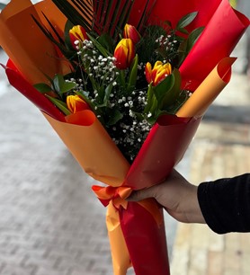 turuncu lale buketi, ithal lale çiçeği, özel gün buketi