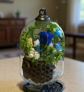 Mavi solmayan gül, askılı fanus çiçek, şoklanmış mavi gül fi