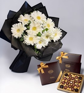 Beyaz gerbera buketi, kutu çikolata hediye, spesiyal çikolat