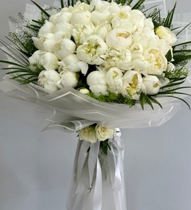 Deluxe 50 Beyaz Şakayık Buketi