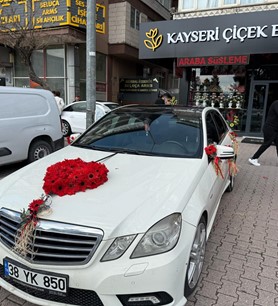 Kalp Gelin Arabası Süsleme