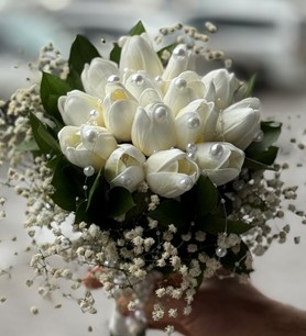 Islak lale gelin buketi, lale gelin eli buketi, sade gelin b