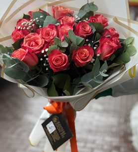 17 dal gül buketi, turuncu gül siparişi, büyük boy gül buket