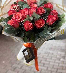 17 dal gül buketi, turuncu gül siparişi, büyük boy gül buket