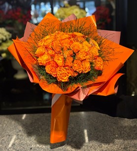 İthal 35 Turuncu Gül Buketi 