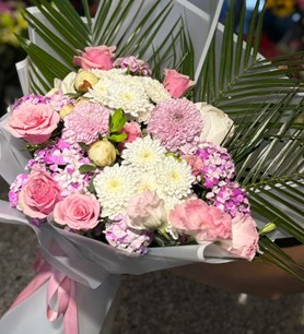 İthal Renkli Çiçek Buketi