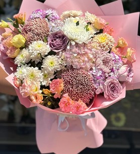 İthal Renkli Çiçek Buketi 