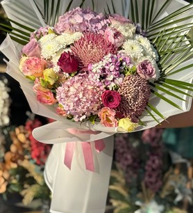 İthal Renkli Çiçek Buketi