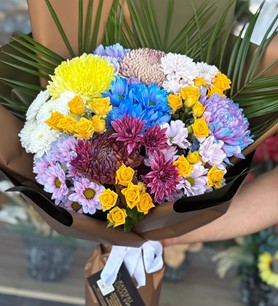 İthal Renkli Çiçek Buketi