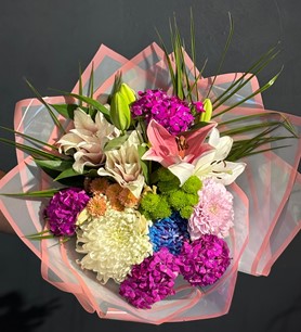 İthal Renkli Çiçek Buketi-4