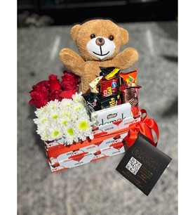 Kutuda Peluş Ayıcık ve Çikolata