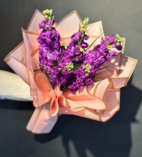 Mor şebboy buketi, 7 dal şebboy, kokulu çiçek siparişi, taze