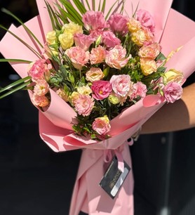 Pembe Lisyantus Buketi