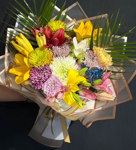 Renkli Anastasya ve Lilyum Buketi