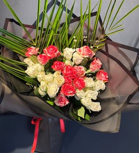 Renkli Çardak Gül Buketi