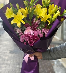 renkli çiçek buketi, lilyum papatya, hüsnü yusuf buketi