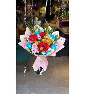 renkli çiçek buketi, papatya gerbera, pembe paket çiçek