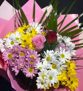 Renkli Papatya Buketi 1 Pembe 1 Kırmızı Gül