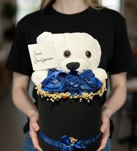 yapay mavi gül, ayıcık buketi, silindir kutu hediyesi, roman