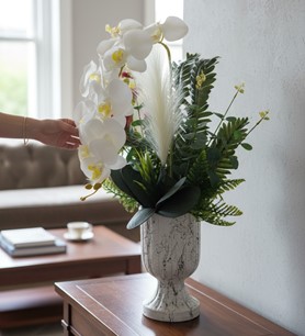 Yapay beyaz orkide  Dekoratif orkide aranjmanı  Kalıcı çiçek